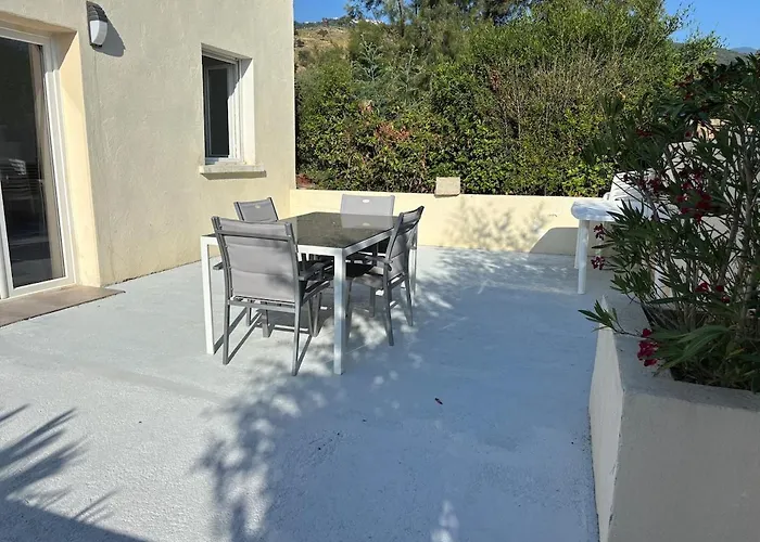 T2 Climatise Avec Piscine